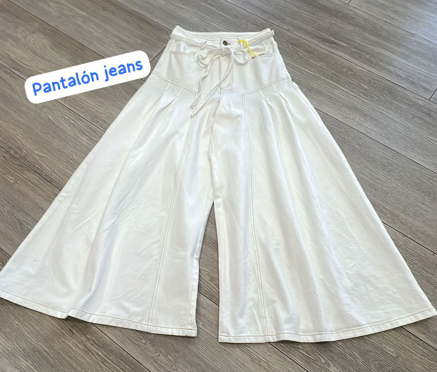 Pantalón Palazzo de Jean Blanco – Estilo Sofisticado y Moderno